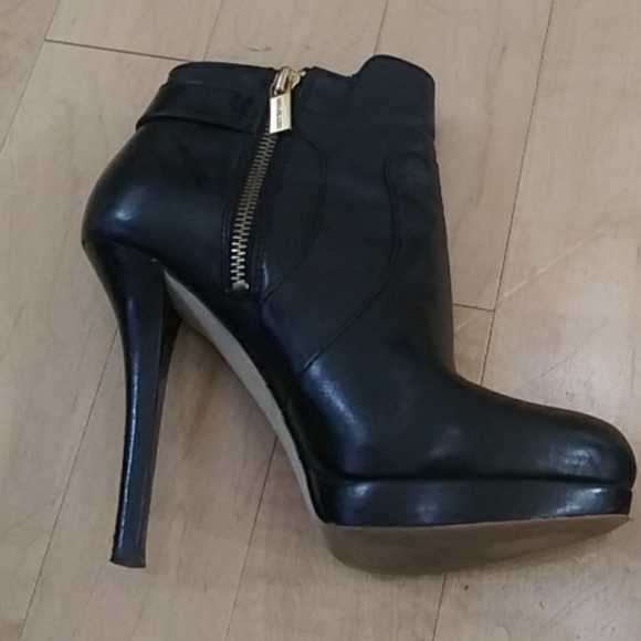 MICHAEL Michael Kors booties - Picture 6 of 6